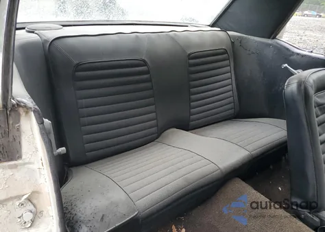 1966 Ford Mustang z USA, uszkodzony, nr VIN 6T07T240184